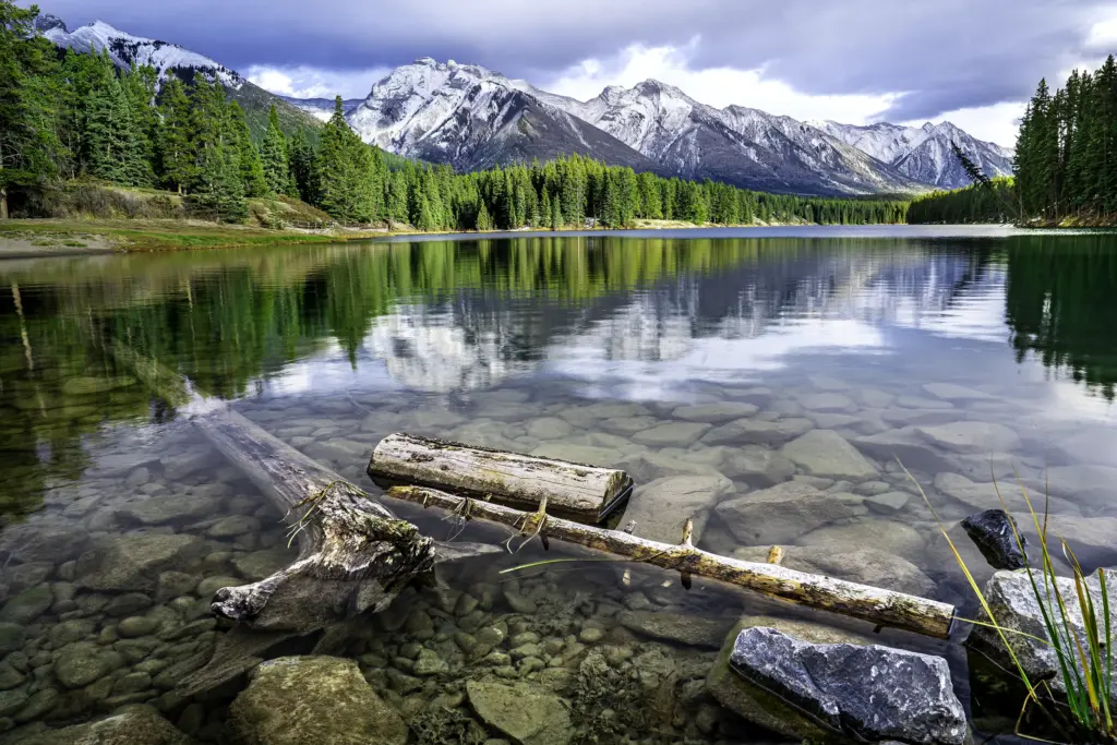 Johnson Lake - Banff National Park, AB, Canada - Copyright by MinhTan.net